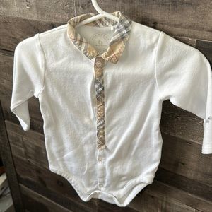 Burberry boy polo long sleeve onesie
